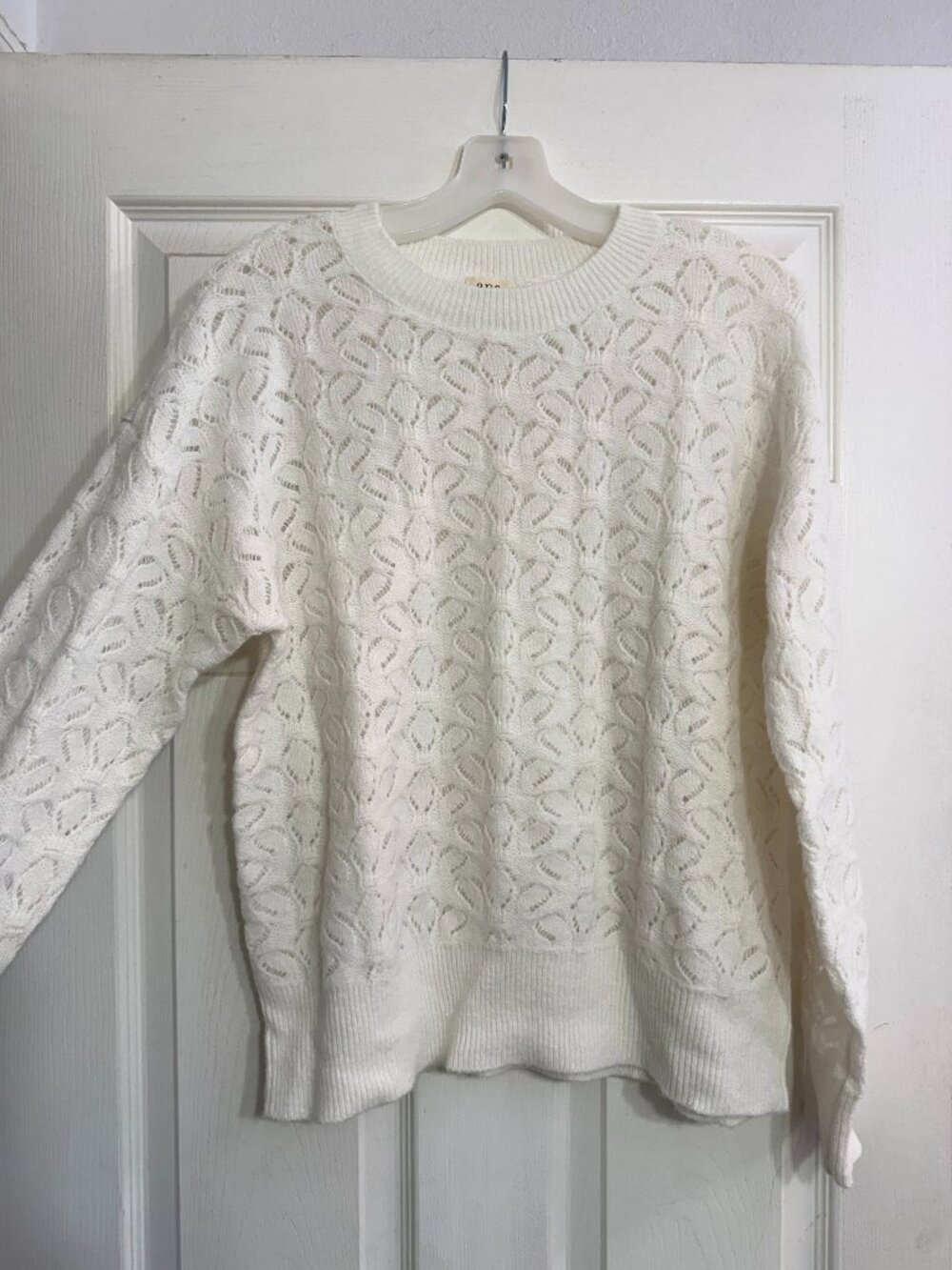 A.N.A. Women's Crew Neck Pointelle Sweater - M